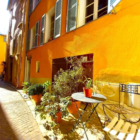 Duplex Atypique Centre Historique * Hyères