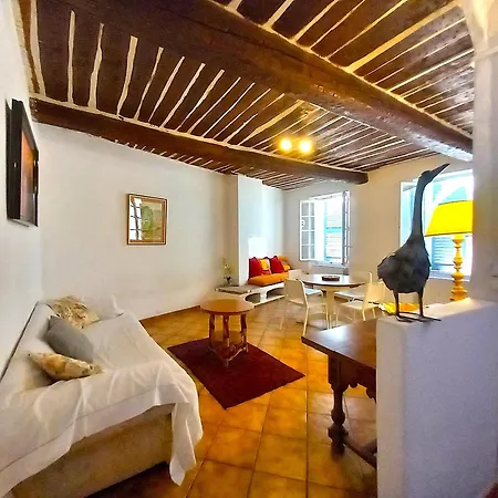 Duplex Atypique Centre Historique Hyeres
